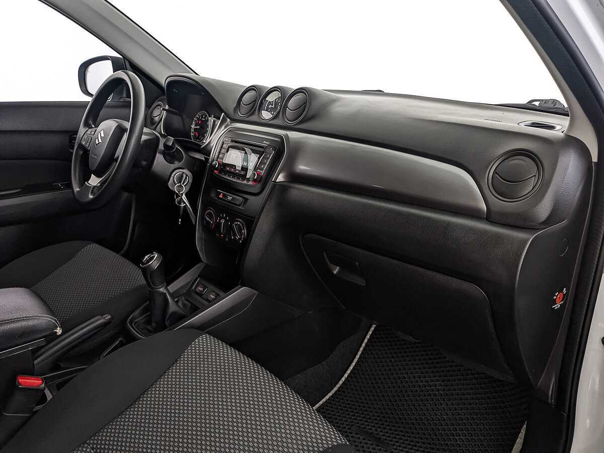Suzuki Vitara б/у, 2019, Механическая. Фото: #12