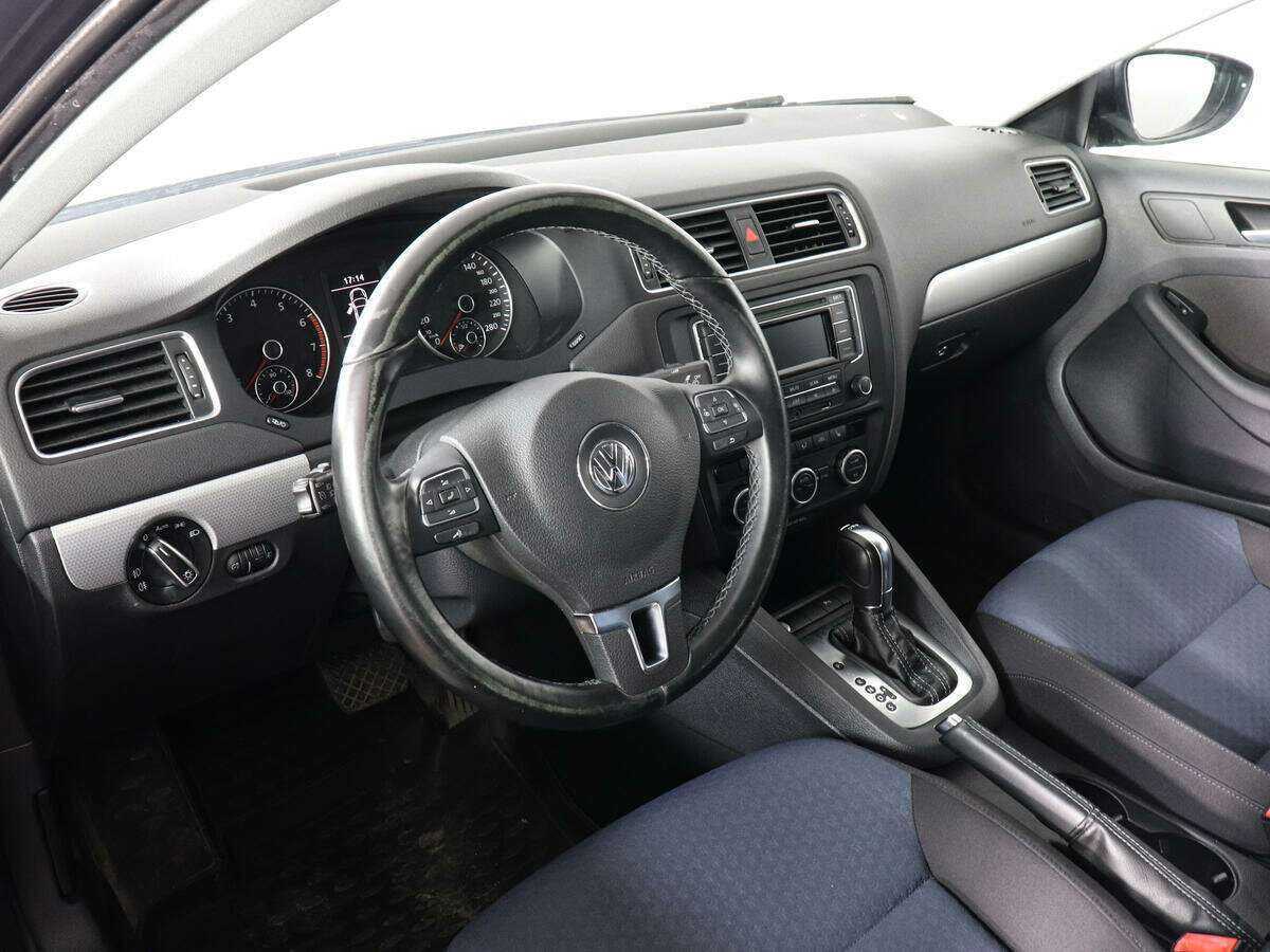 Volkswagen Jetta б/у, 2013, Роботизированная. Фото: #7