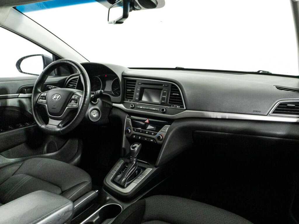 Hyundai Elantra б/у, 2018, Автоматическая. Фото: #8