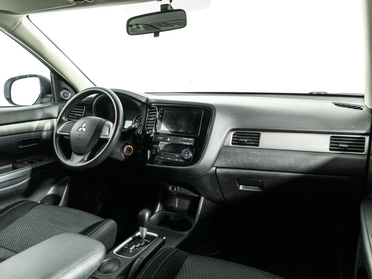 Mitsubishi Outlander б/у, 2016, Вариатор. Фото: #8