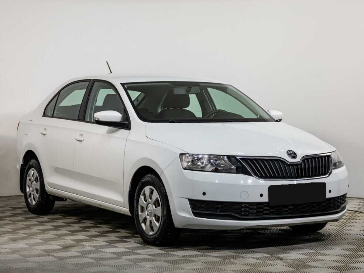 Skoda Rapid б/у, 2017, Механическая. Фото: #1