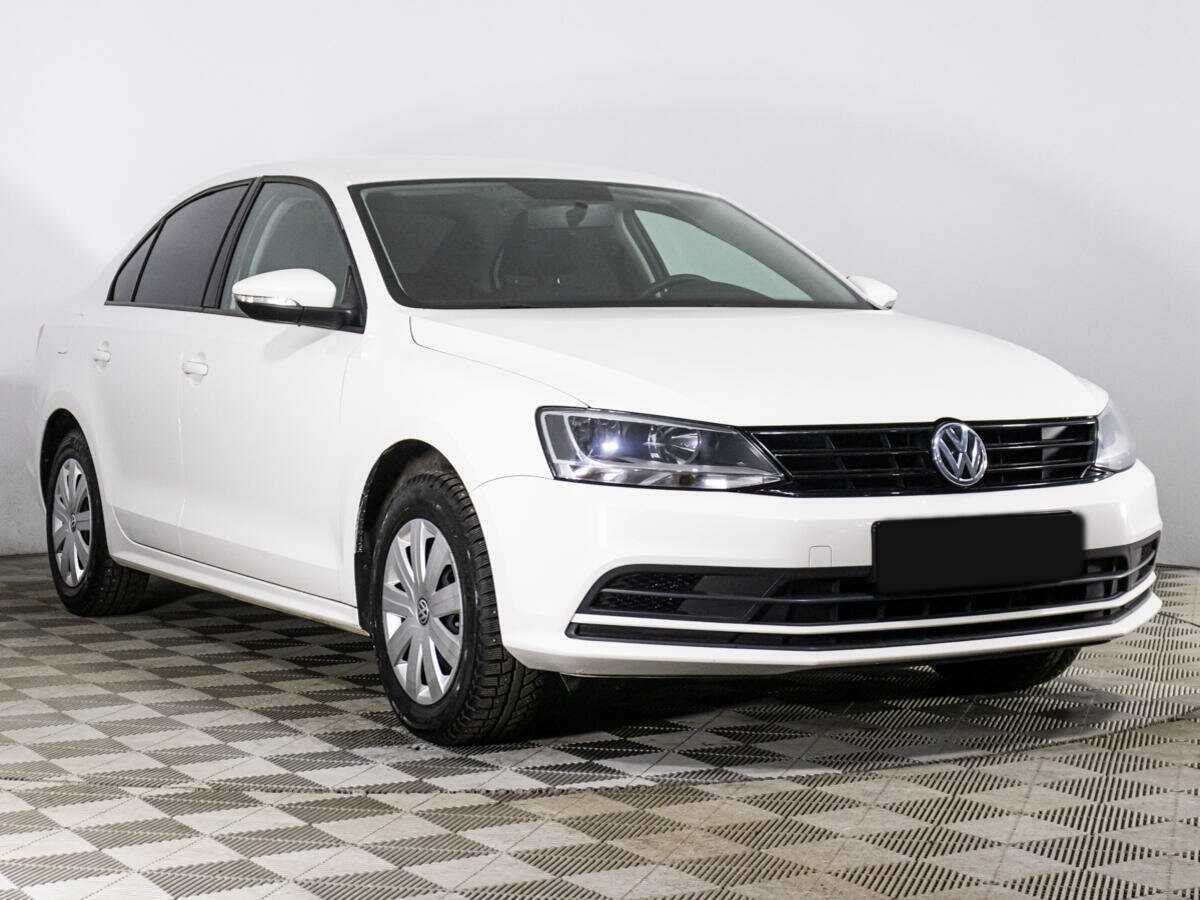 Volkswagen Jetta б/у, 2015, Автоматическая. Фото: #2