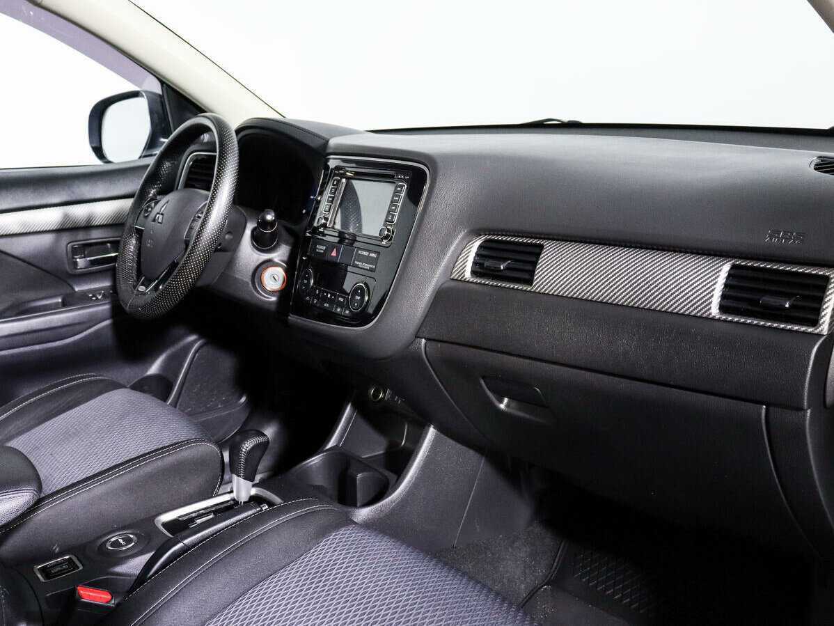 Mitsubishi Outlander б/у, 2016, Вариатор. Фото: #8