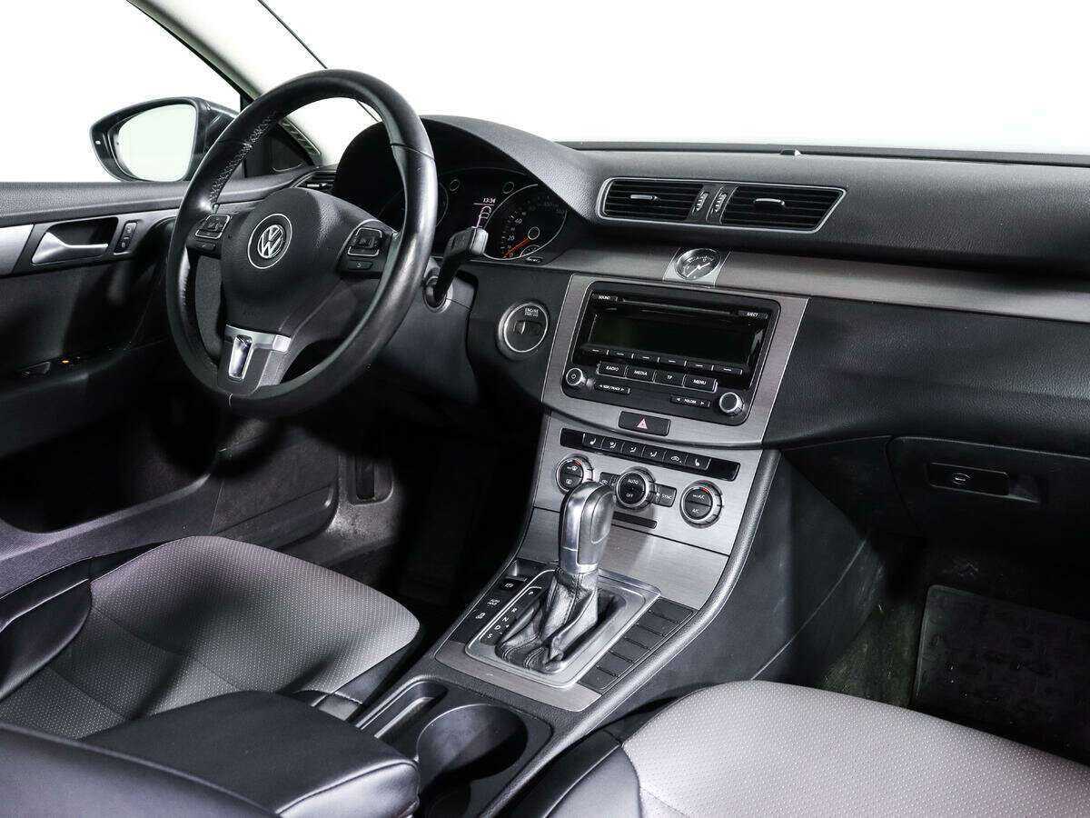 Volkswagen Passat б/у, 2014, Роботизированная. Фото: #6