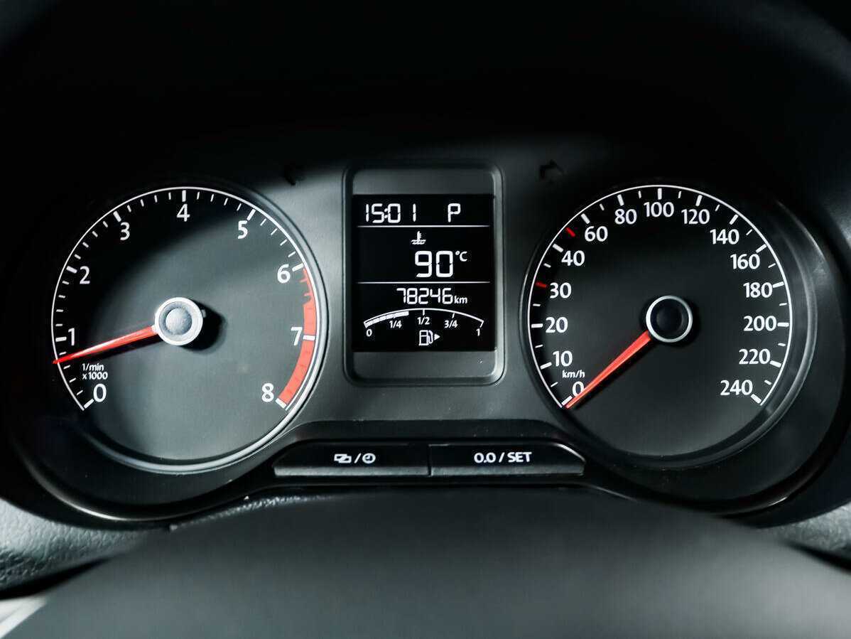 Volkswagen Polo б/у, 2015, Автоматическая. Фото: #9
