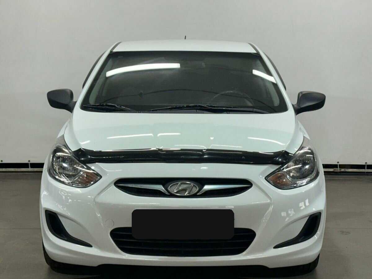 Hyundai Solaris б/у, 2014, Механическая. Фото: #1