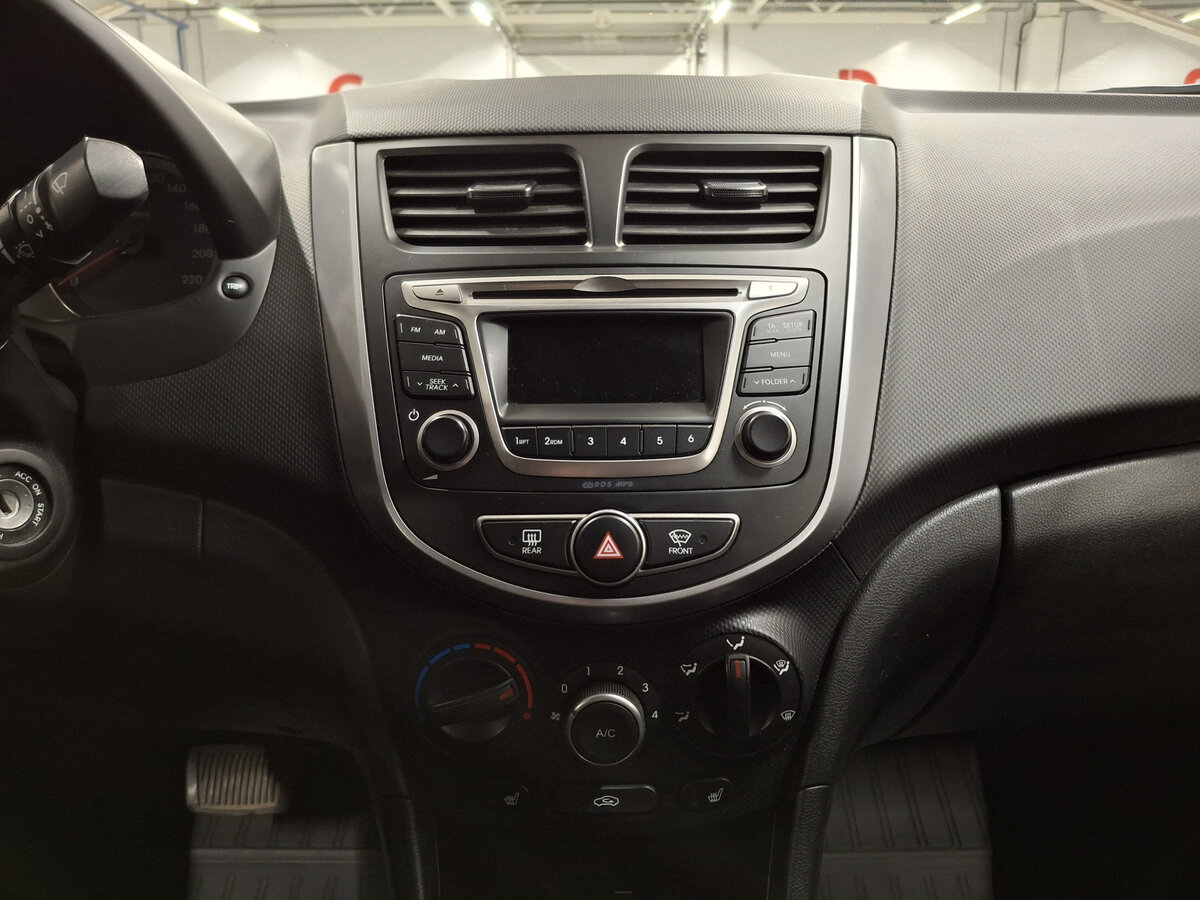 Hyundai Solaris б/у, 2015, Автоматическая. Фото: #14