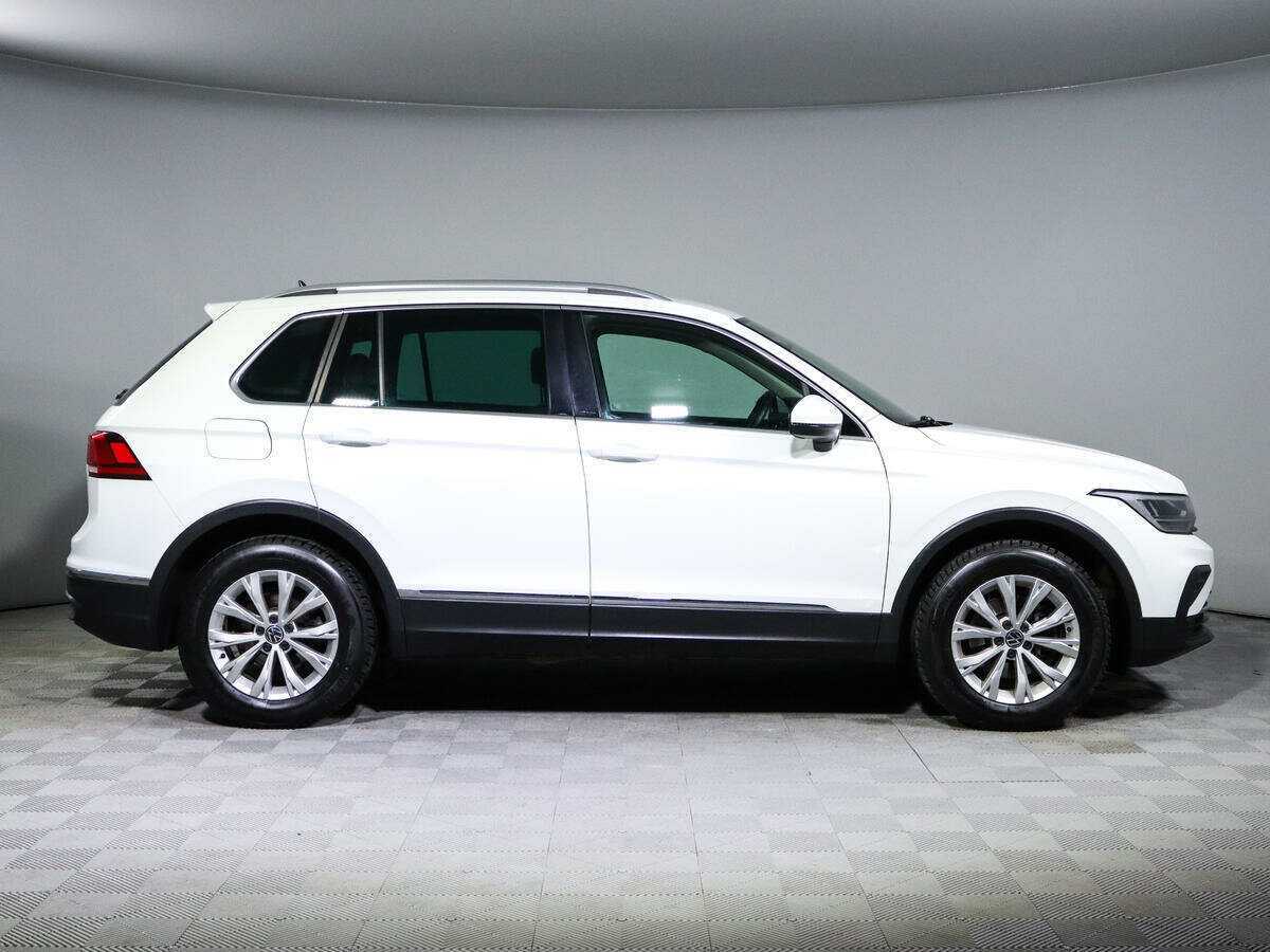 Volkswagen Tiguan б/у, 2020, Роботизированная. Фото: #3