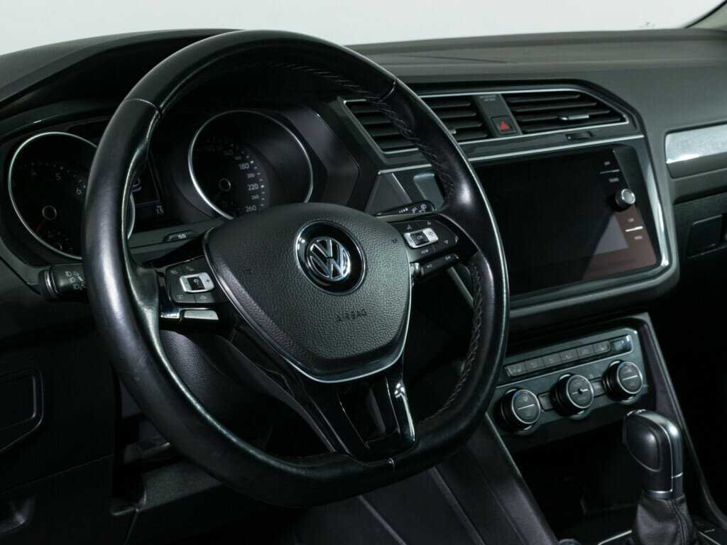 Volkswagen Tiguan б/у, 2018, Роботизированная. Фото: #12