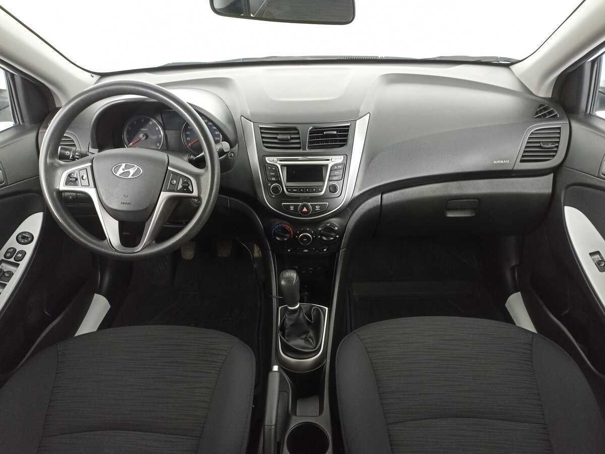 Hyundai Solaris б/у, 2015, Механическая. Фото: #13