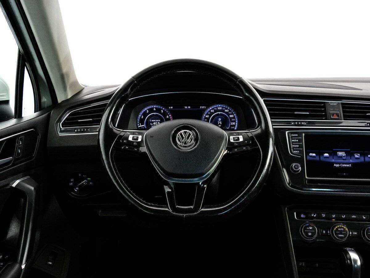 Volkswagen Tiguan б/у, 2017, Роботизированная. Фото: #11