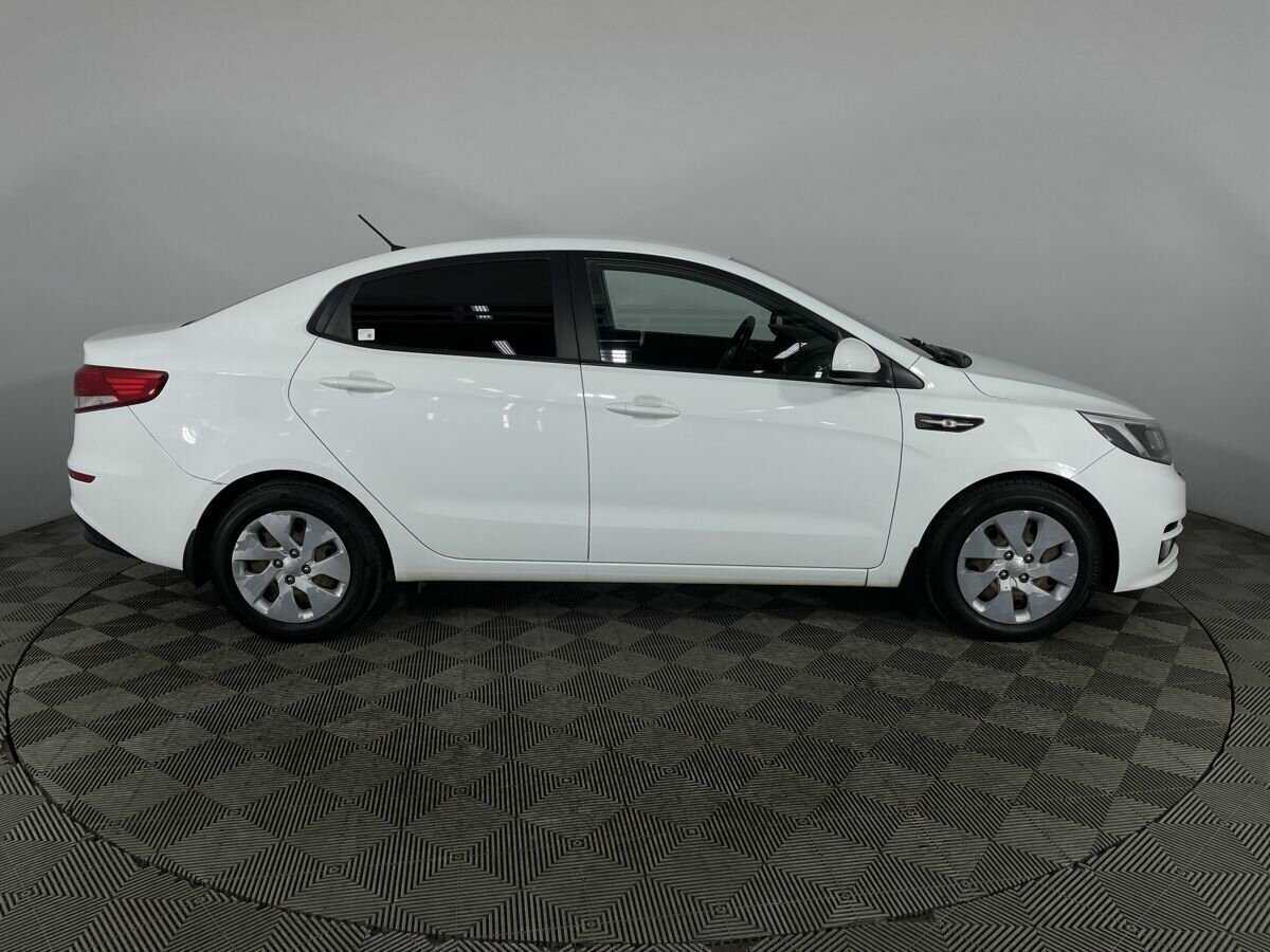 Kia Rio б/у, 2016, Автоматическая. Фото: #2