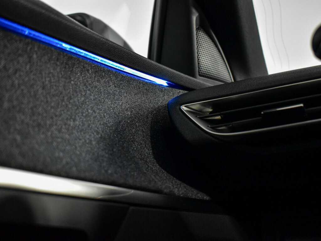 Peugeot 3008 б/у, 2018, Автоматическая. Фото: #18