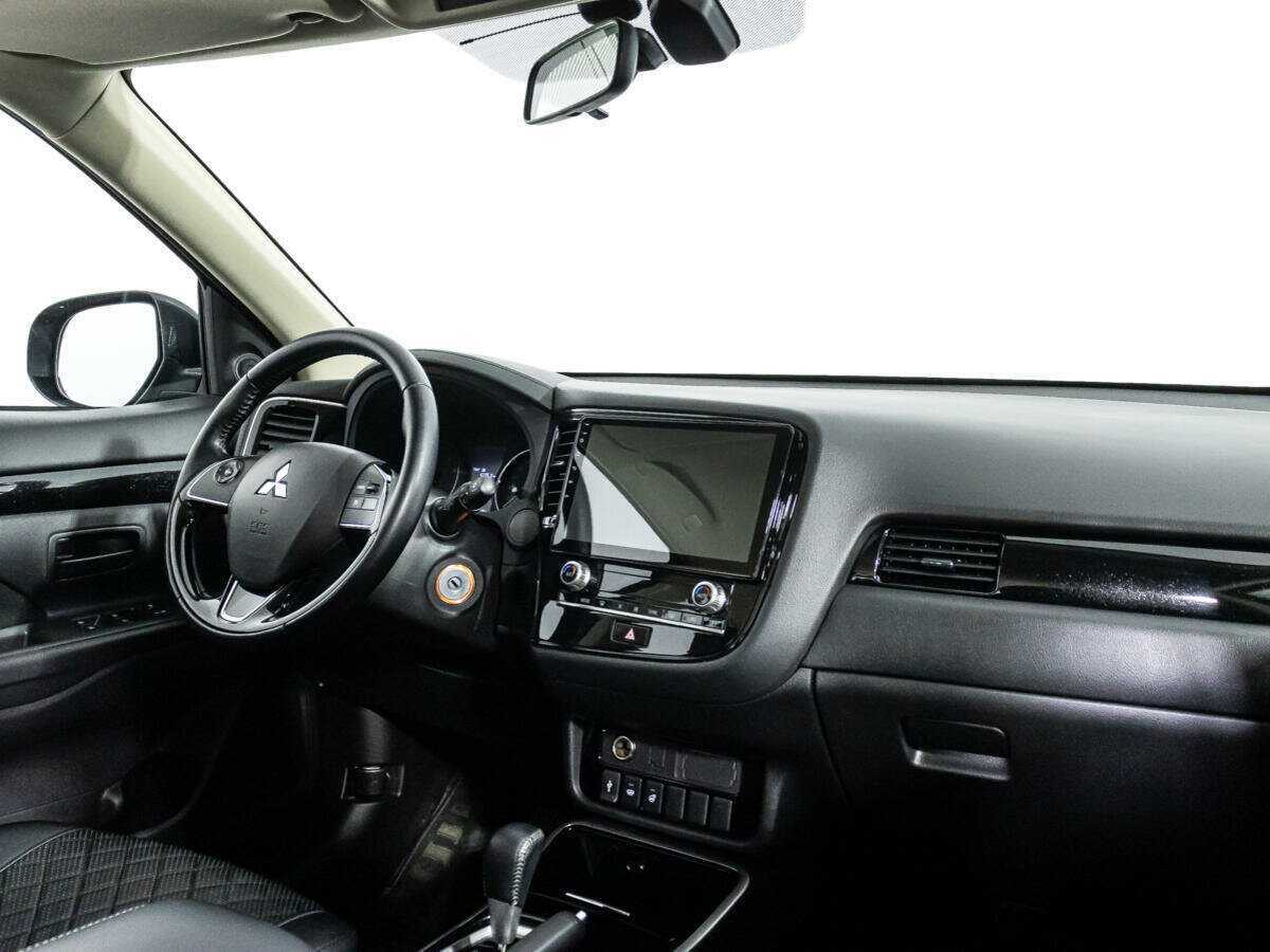 Mitsubishi Outlander б/у, 2021, Вариатор. Фото: #6