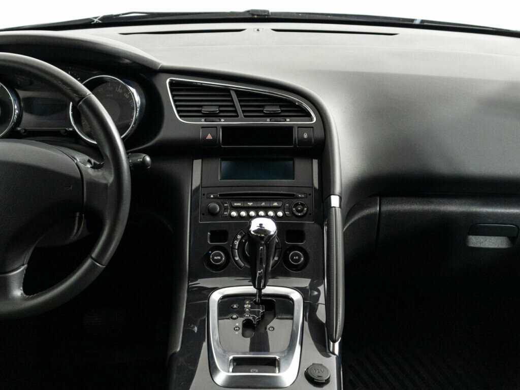Peugeot 3008 б/у, 2012, Автоматическая. Фото: #13