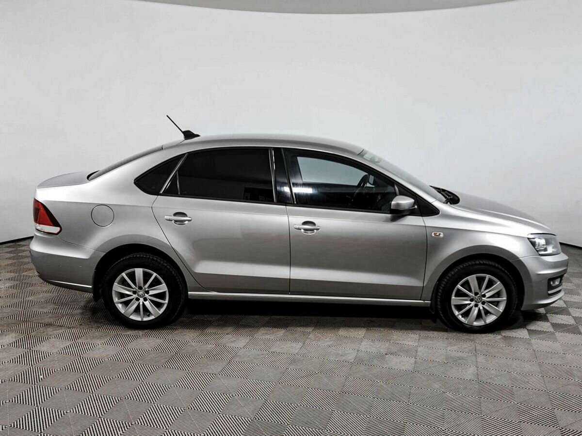 Volkswagen Polo б/у, 2017, Автоматическая. Фото: #3