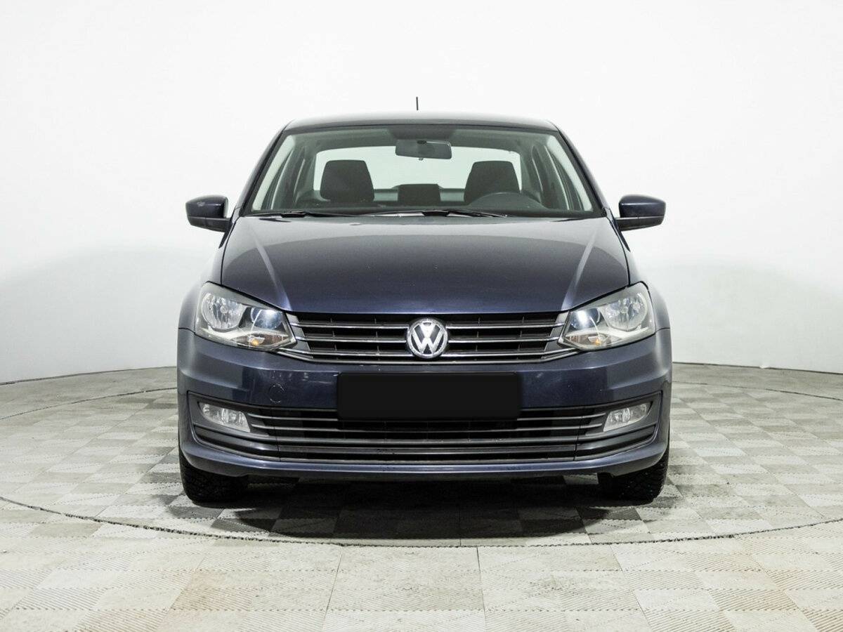 Volkswagen Polo б/у, 2015, Механическая. Фото: #1