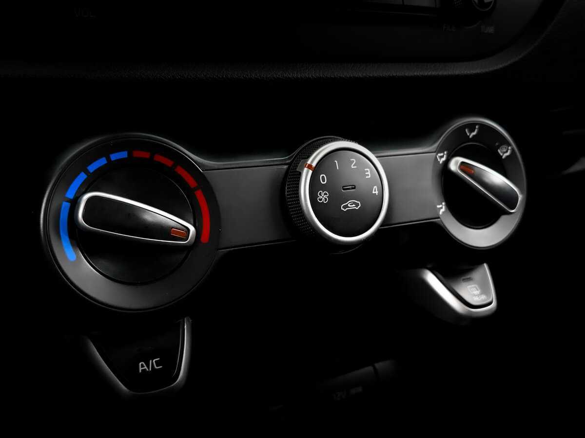Kia Rio б/у, 2020, Автоматическая. Фото: #22