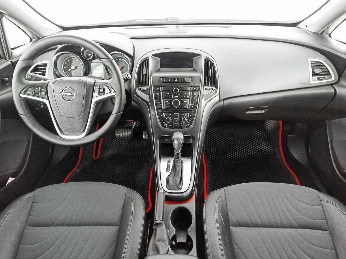 Opel Astra б/у, 2013, Автоматическая. Фото: #11