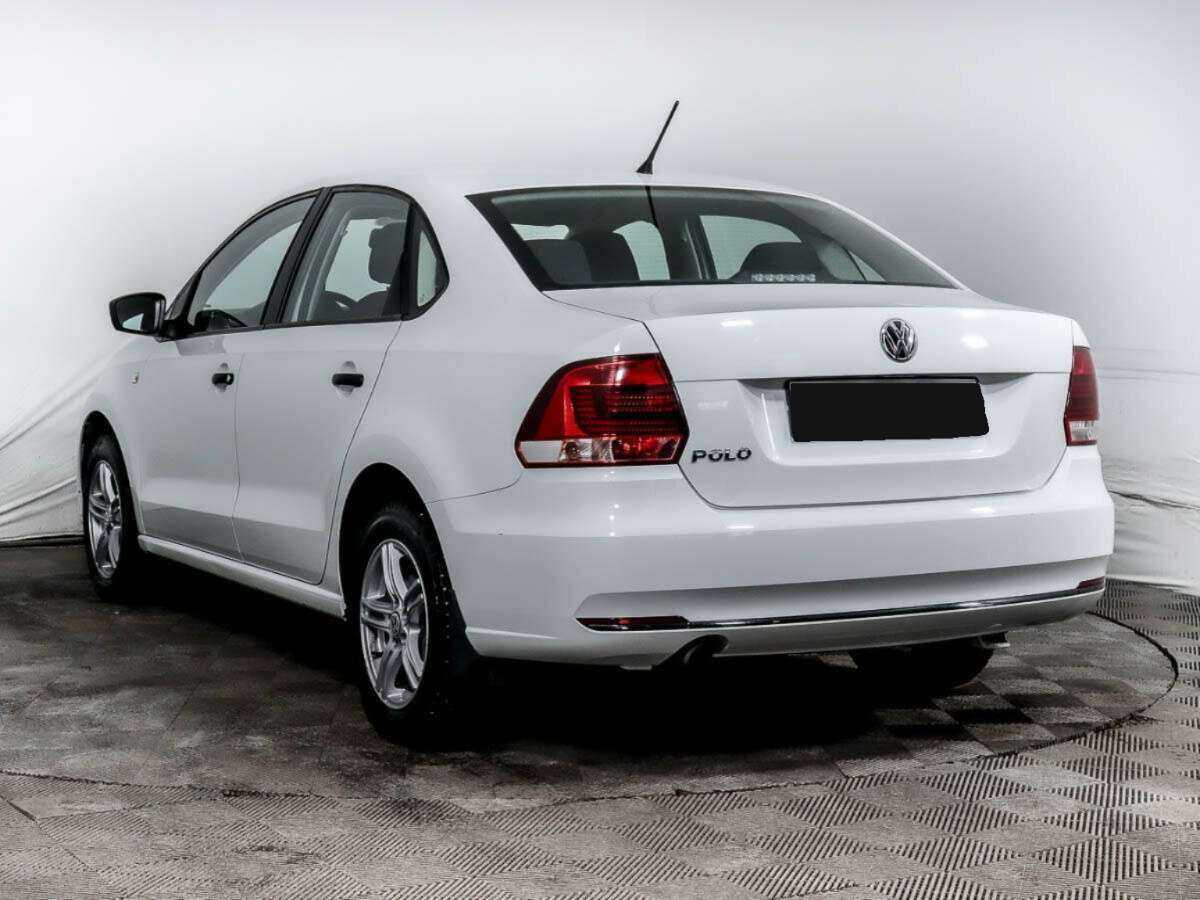 Volkswagen Polo б/у, 2015, Механическая. Фото: #4