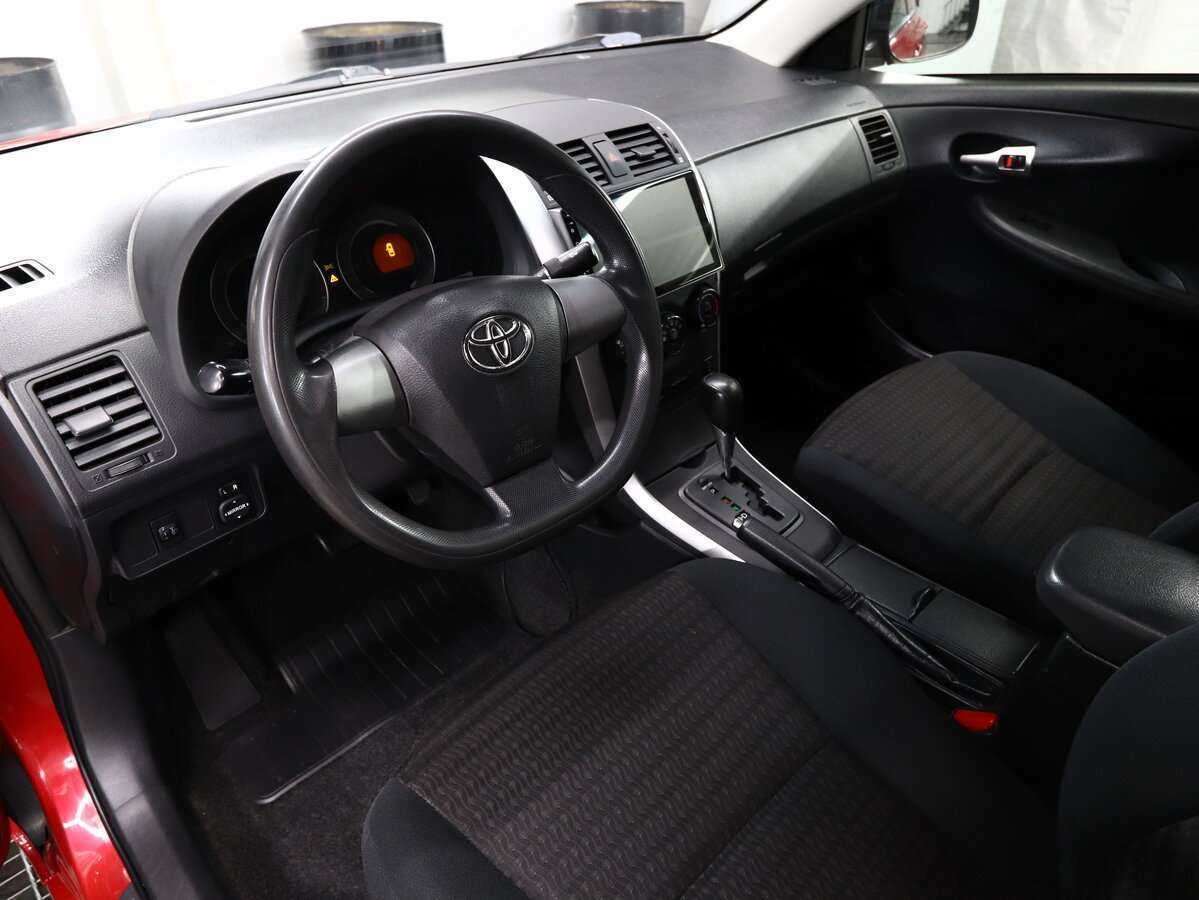 Toyota Corolla б/у, 2012, Автоматическая. Фото: #6