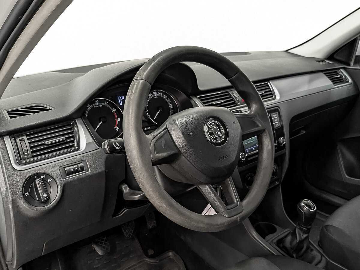 Skoda Rapid б/у, 2017, Механическая. Фото: #12