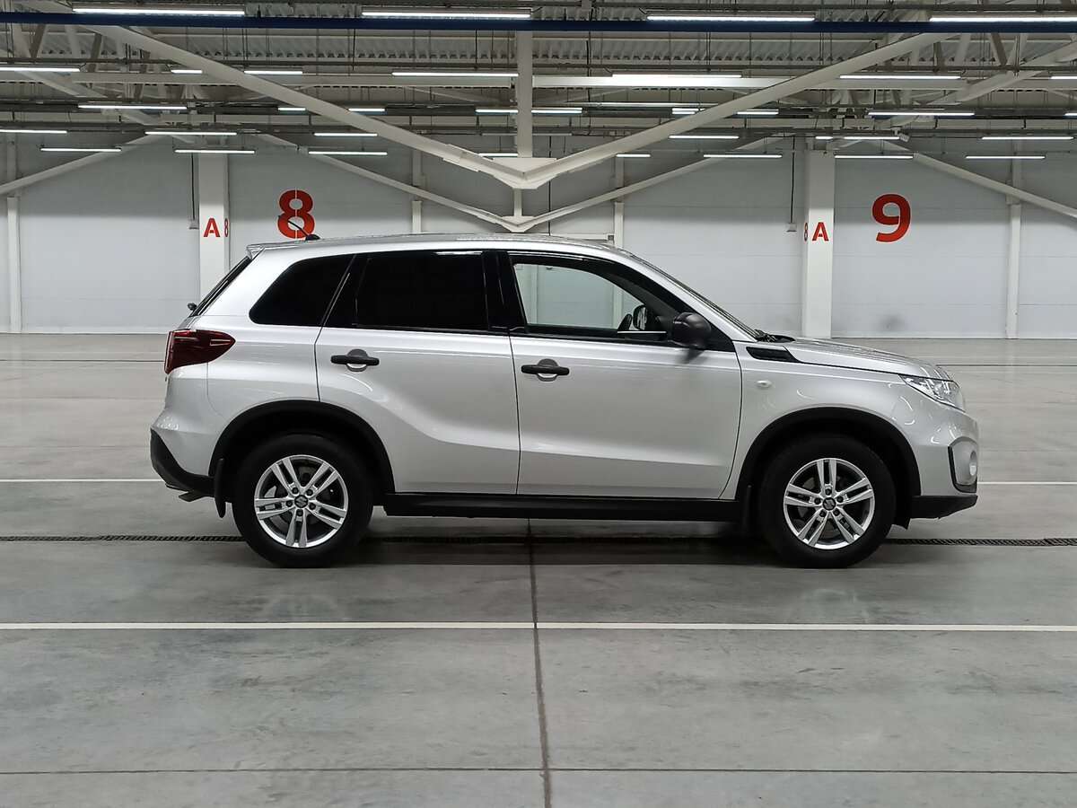 Suzuki Vitara б/у, 2021, Механическая. Фото: #3