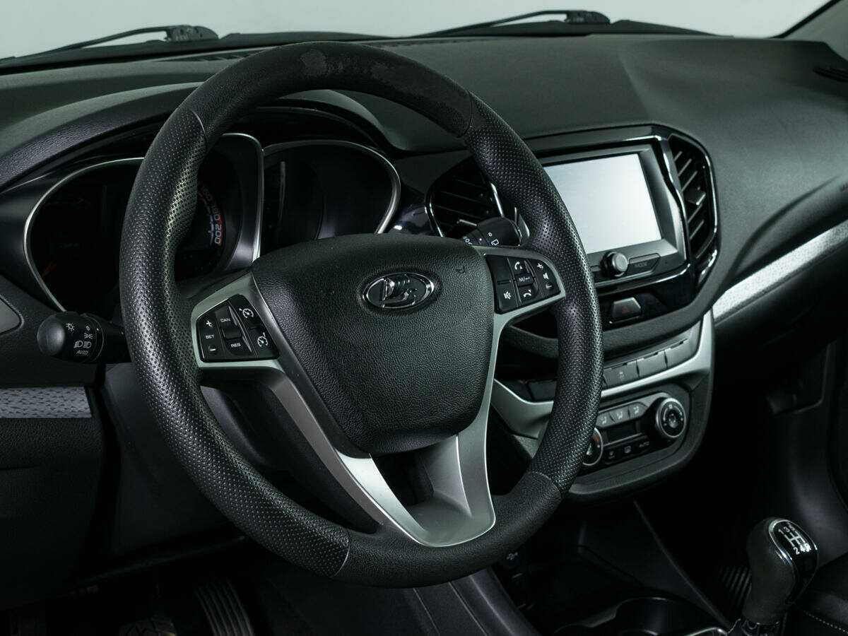 Lada (ВАЗ) Vesta б/у, 2018, Механическая. Фото: #12