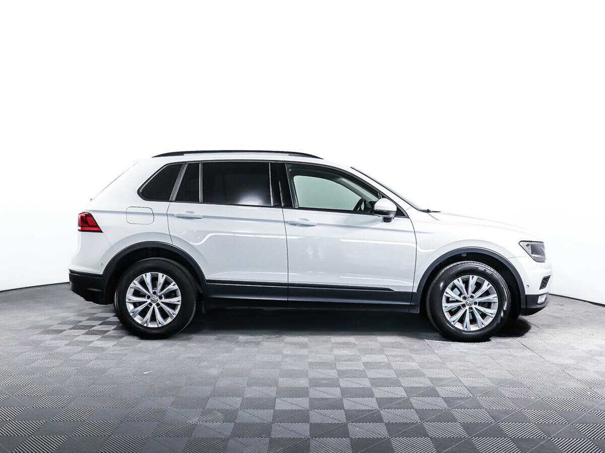Volkswagen Tiguan б/у, 2017, Роботизированная. Фото: #3
