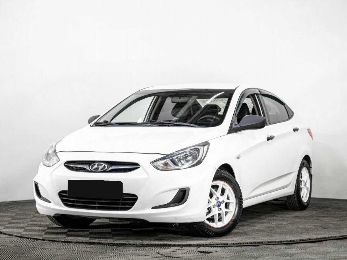 Hyundai Solaris б/у, 2013, Механическая. Фото: #0