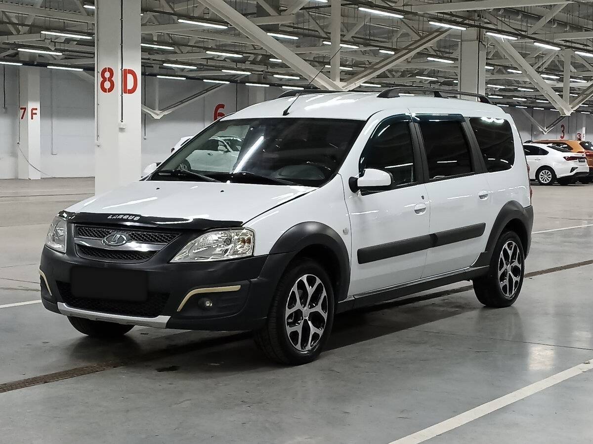 Lada (ВАЗ) Largus б/у, 2017, Механическая. Посмотреть фото