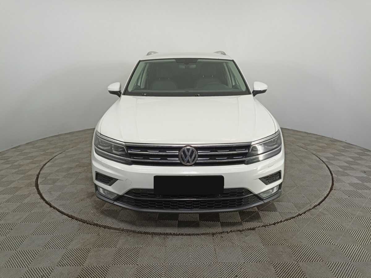 Volkswagen Tiguan б/у, 2017, Роботизированная. Фото: #1