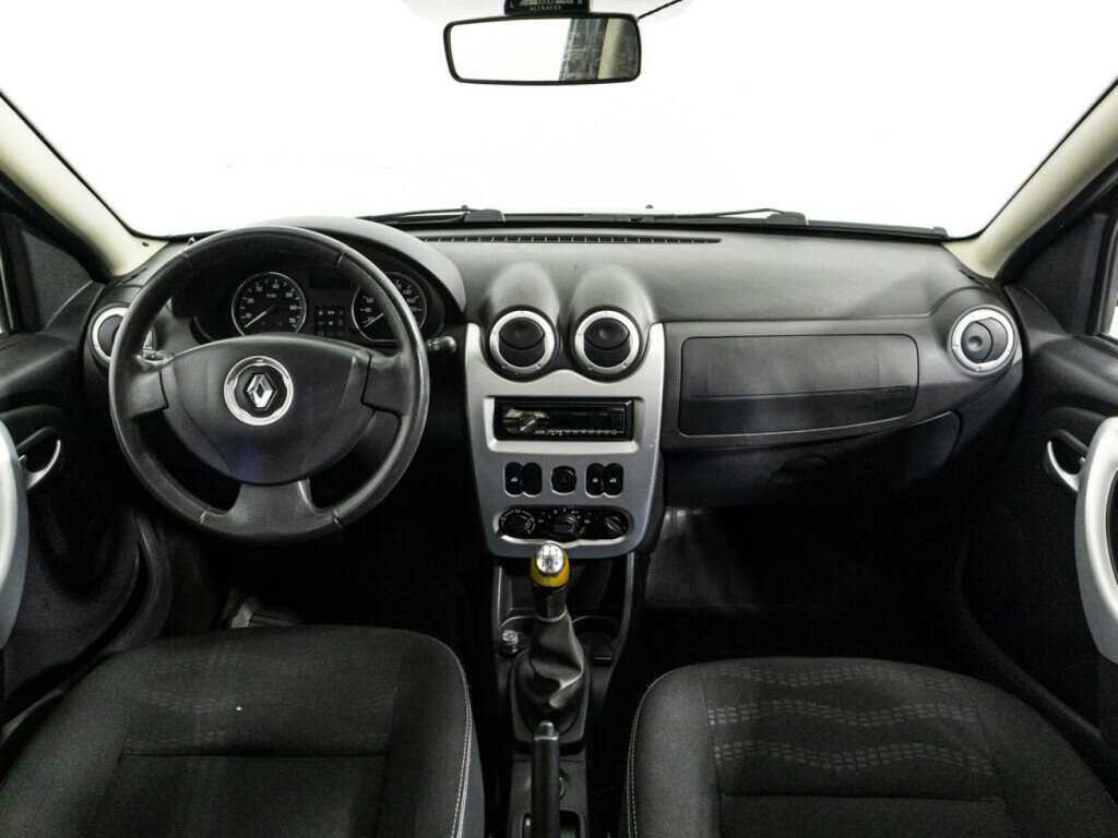 Renault Sandero б/у, 2013, Механическая. Фото: #12