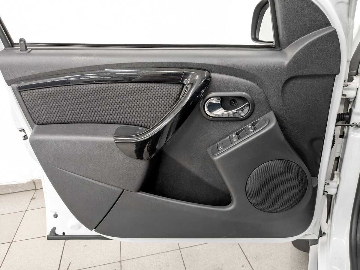 Renault Duster б/у, 2020, Механическая. Фото: #17