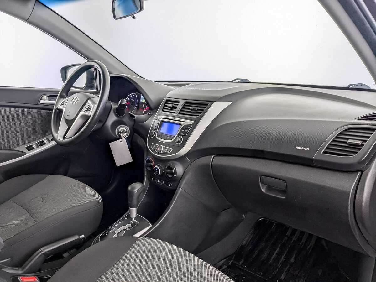 Hyundai Solaris б/у, 2012, Автоматическая. Фото: #8