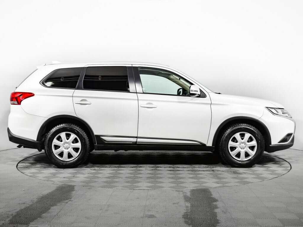 Mitsubishi Outlander б/у, 2020, Вариатор. Фото: #3