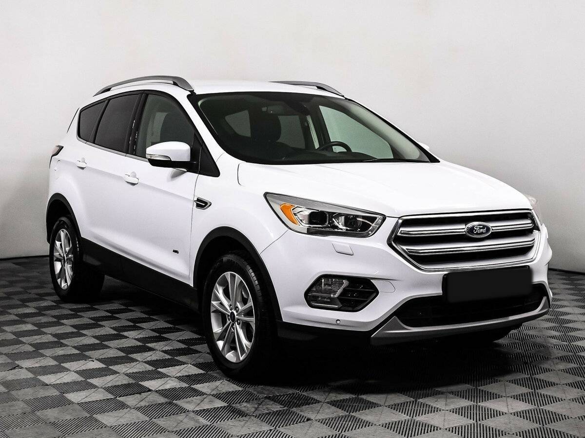 Ford Kuga б/у, 2017, Автоматическая. Фото: #2