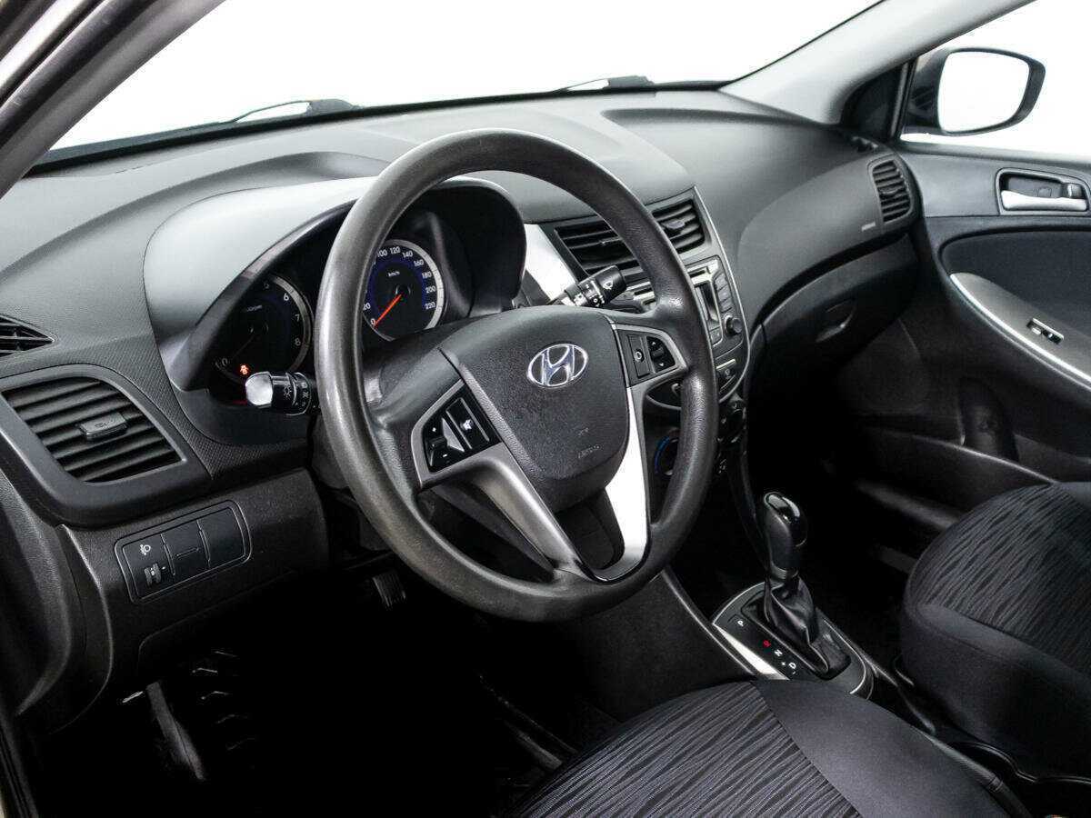 Hyundai Solaris б/у, 2015, Автоматическая. Фото: #10
