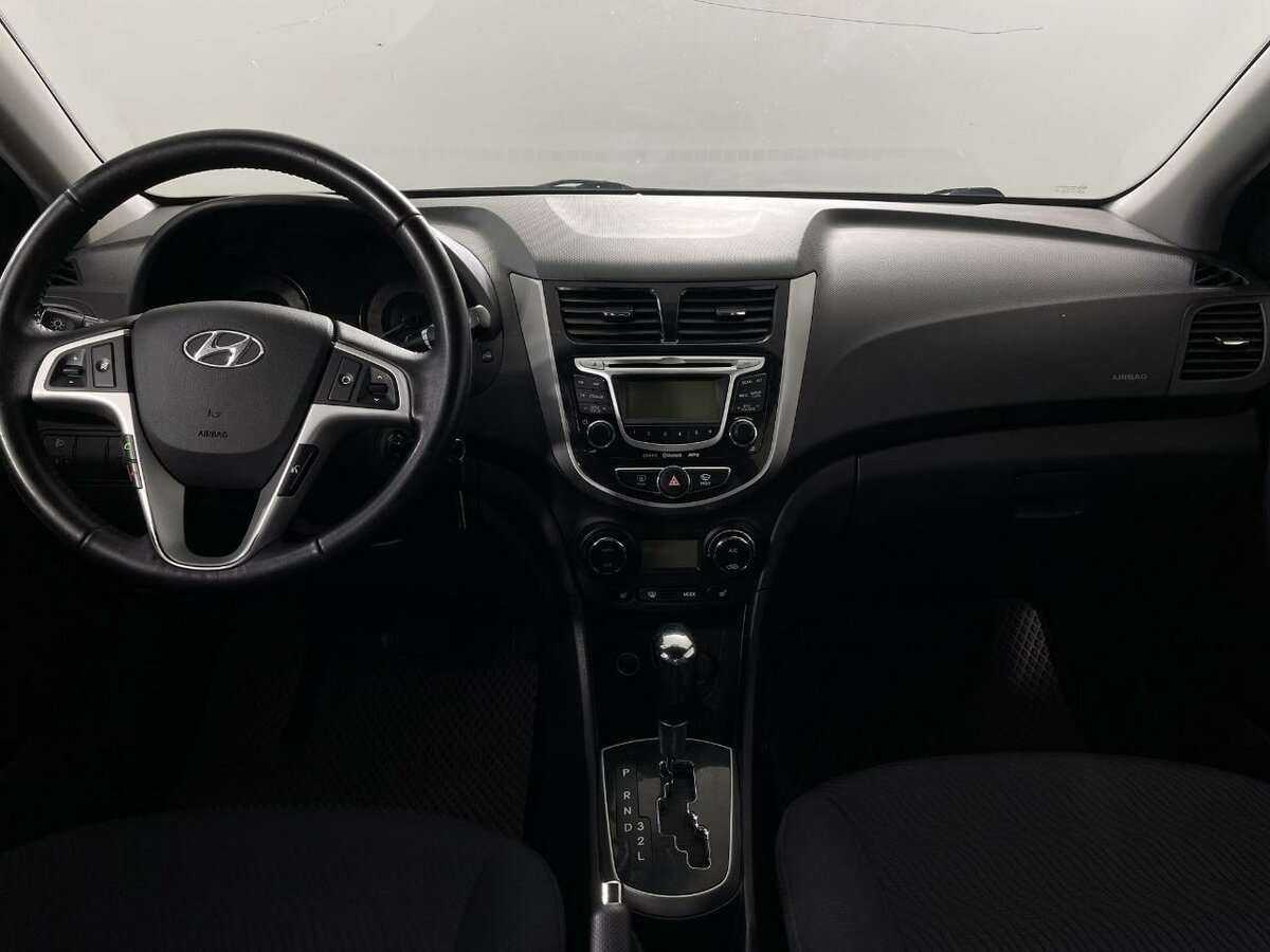 Hyundai Solaris б/у, 2012, Автоматическая. Фото: #6