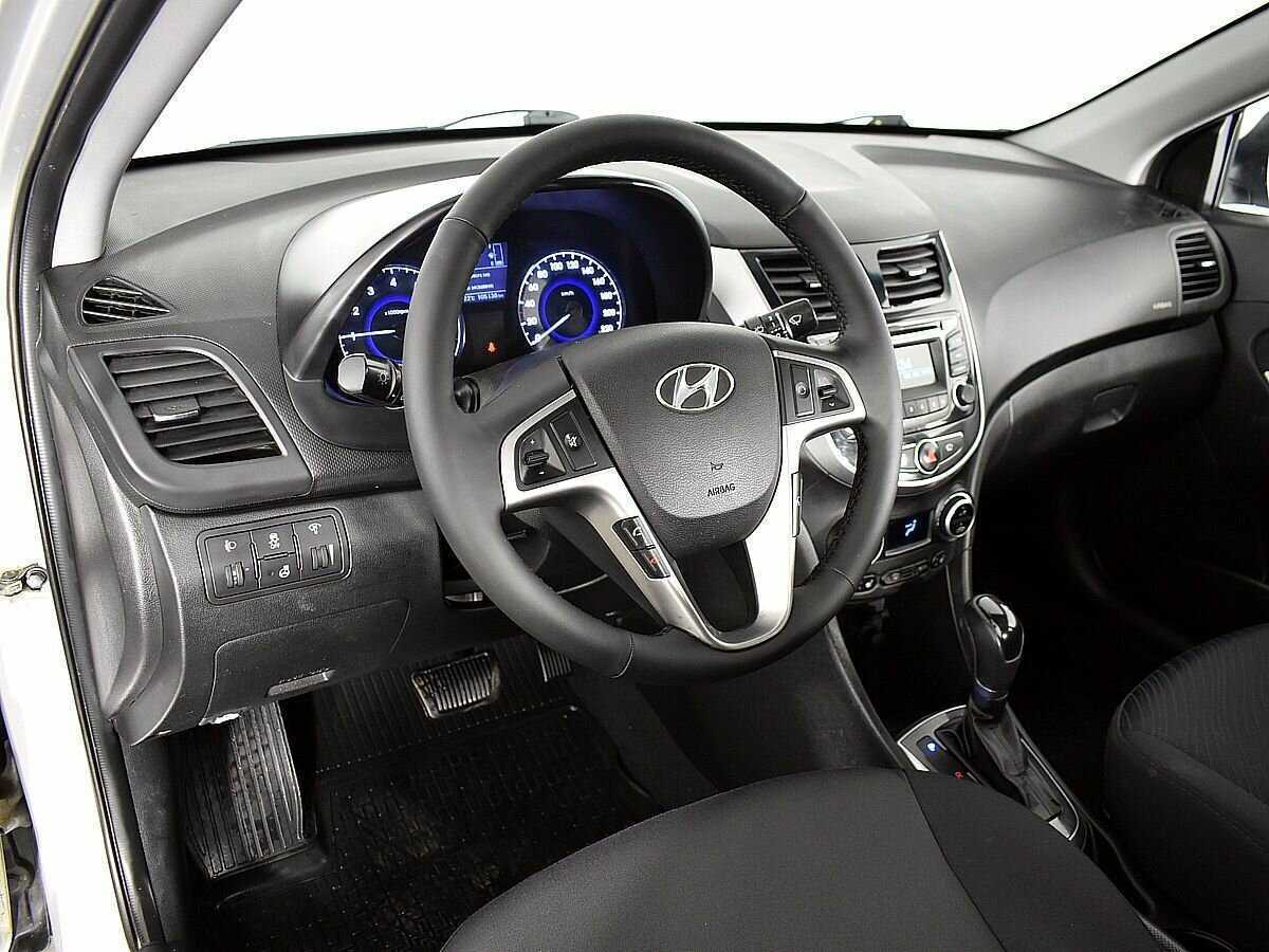 Hyundai Solaris б/у, 2015, Автоматическая. Фото: #6