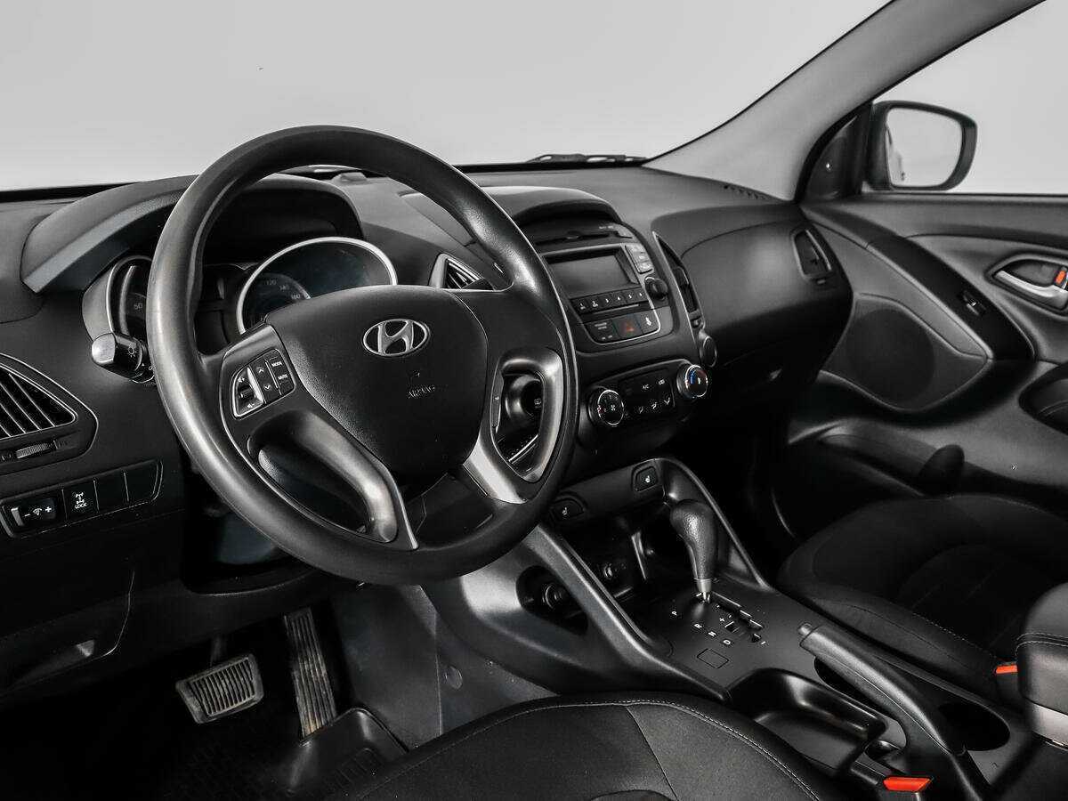 Hyundai ix35 б/у, 2014, Автоматическая. Фото: #8