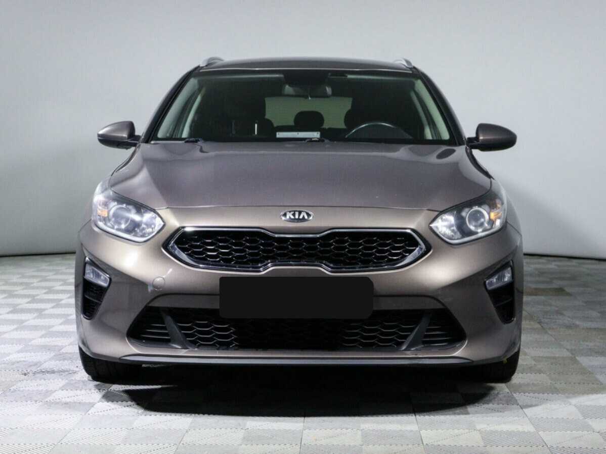 Kia Ceed б/у, 2019, Автоматическая. Фото: #1