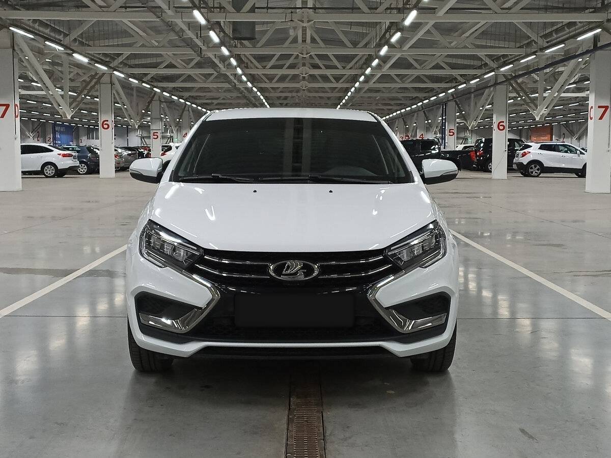 Lada (ВАЗ) Vesta б/у, 2023, Механическая. Фото: #1