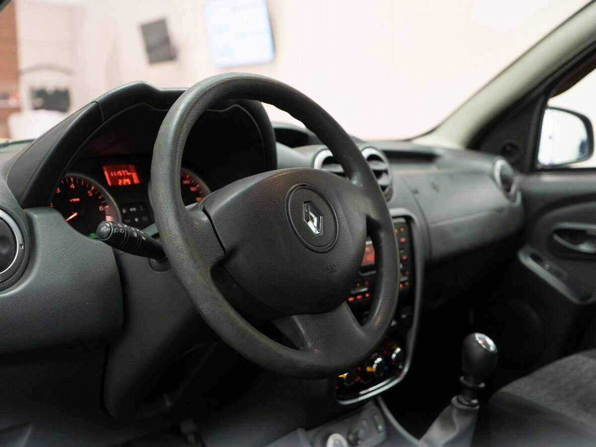 Renault Duster б/у, 2013, Механическая. Фото: #4