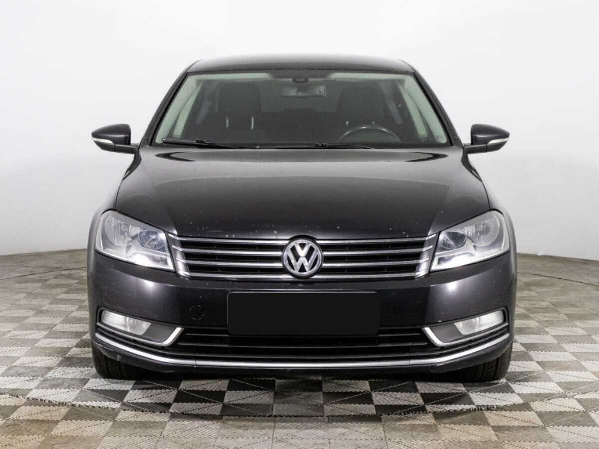 Volkswagen Passat б/у, 2013, Механическая. Фото: #1