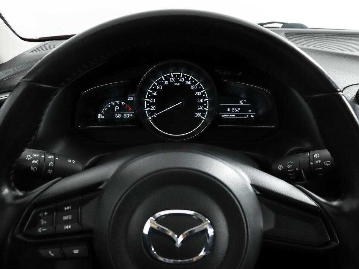 Mazda 3 б/у, 2016, Автоматическая. Фото: #17