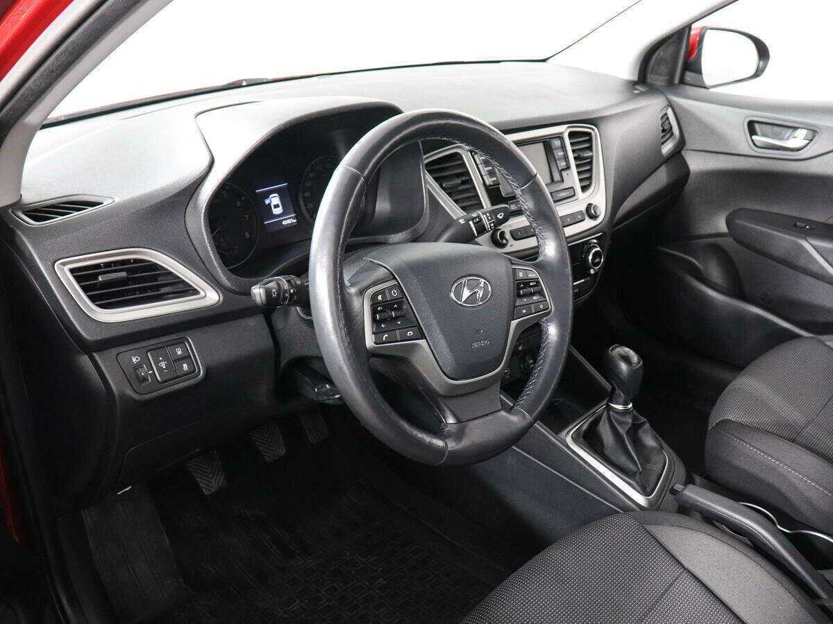 Hyundai Solaris б/у, 2019, Механическая. Фото: #4
