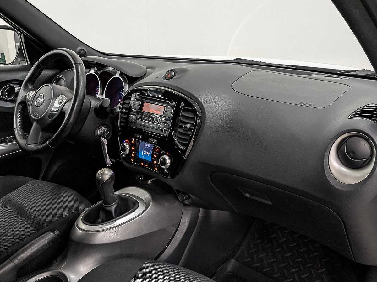 Nissan Juke б/у, 2014, Механическая. Фото: #12