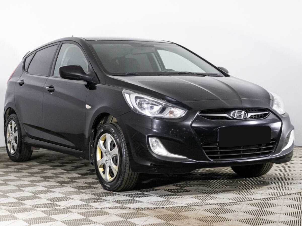 Hyundai Solaris б/у, 2012, Механическая. Фото: #2