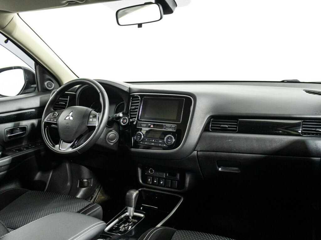 Mitsubishi Outlander б/у, 2019, Вариатор. Фото: #5